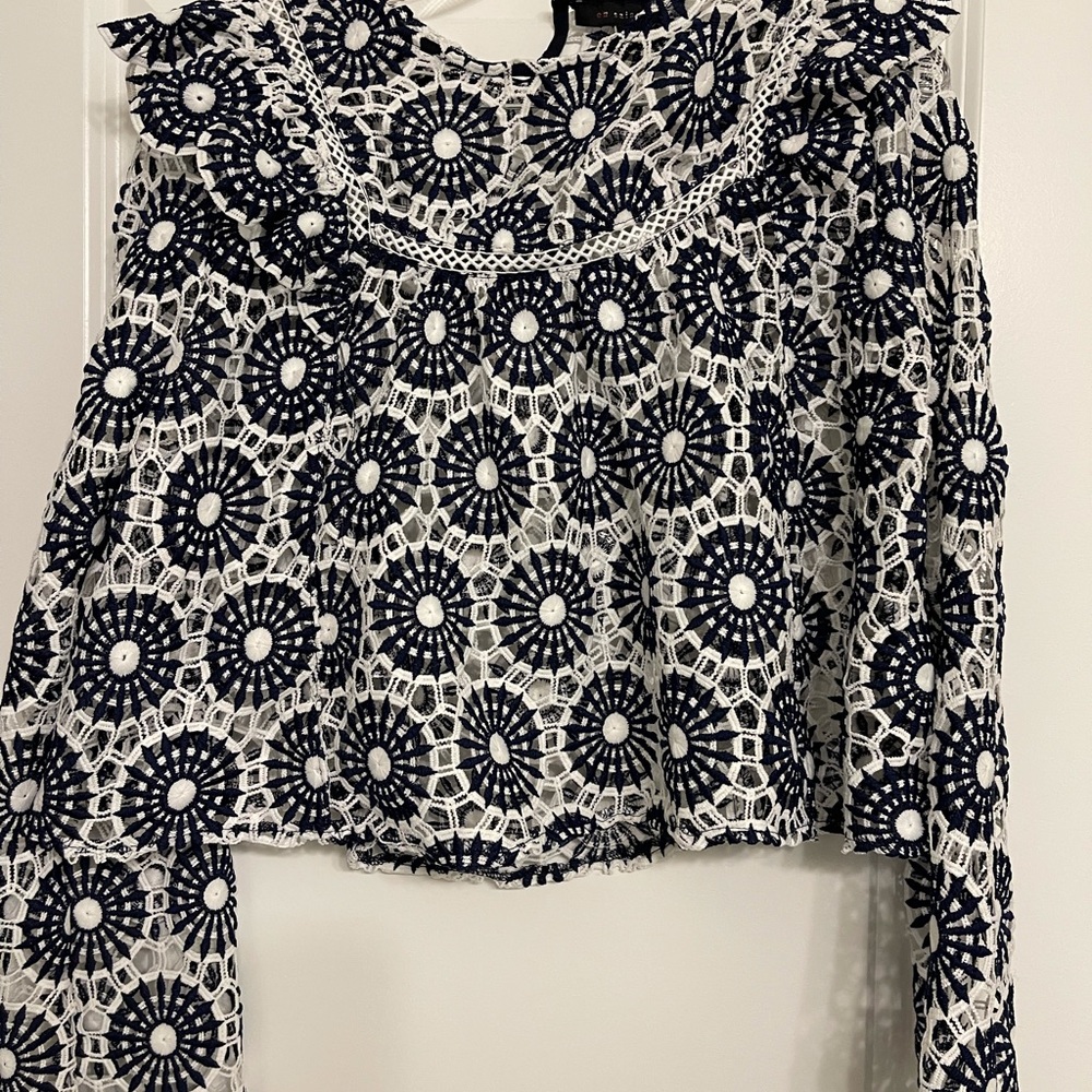 Anthropologie En Saison  embroidered long sleeve crochet set. Per - Picture 7 of 8